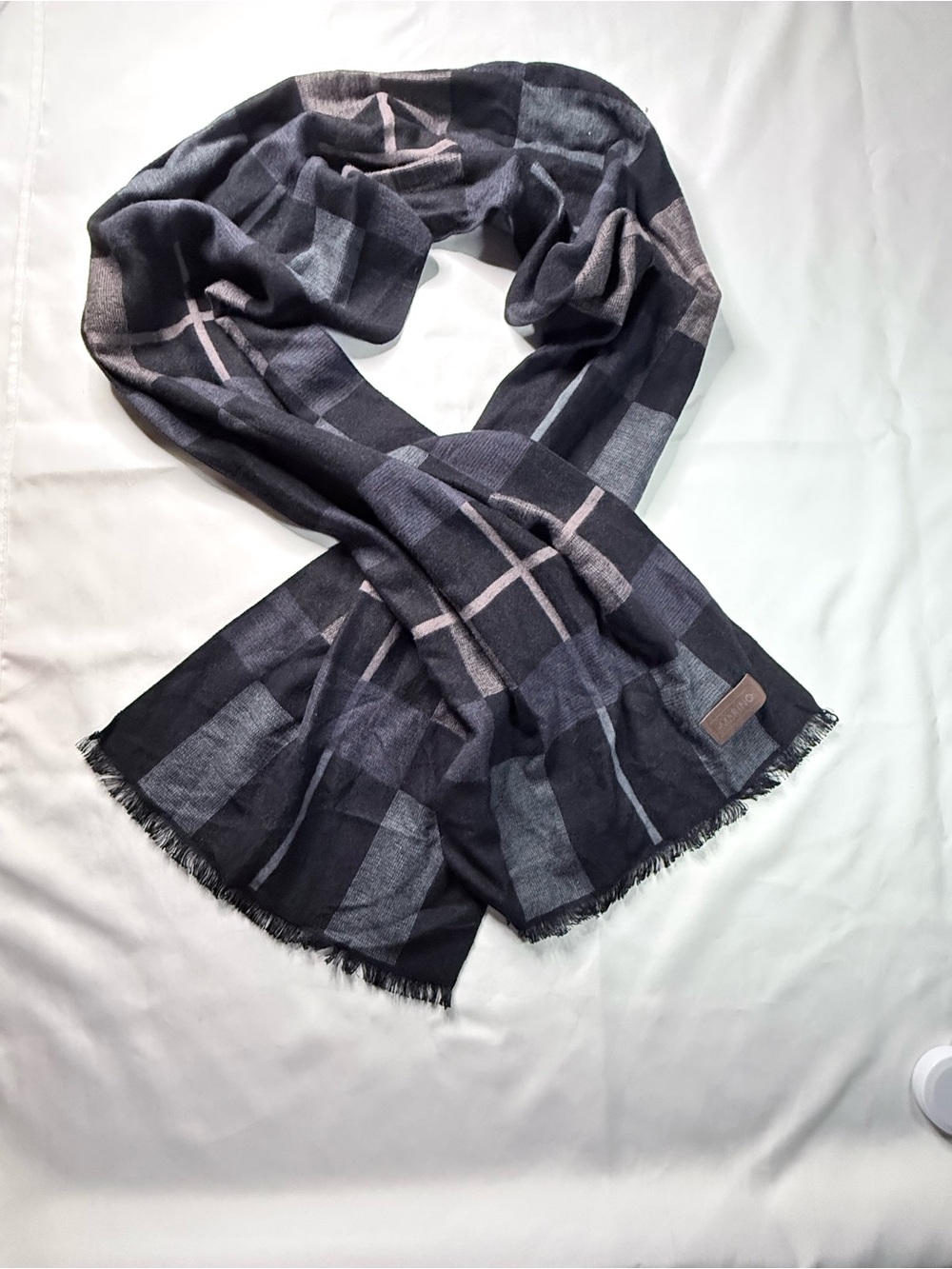 Marino Men's Black & Gray Plaid Scarf very soft nwot cashmere feel cotton